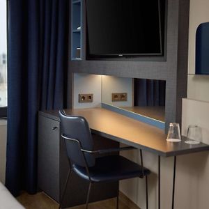Kamer met een Queen Size Bed